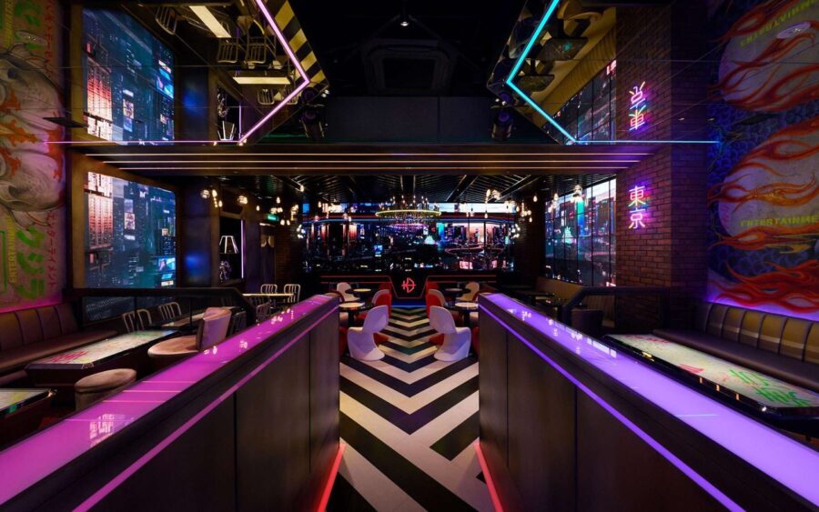 KUJIRA ENTERTAINMENT DININGの内観
