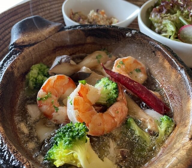 cafe+antiques KOKOPELLIの料理（刺身・海鮮）