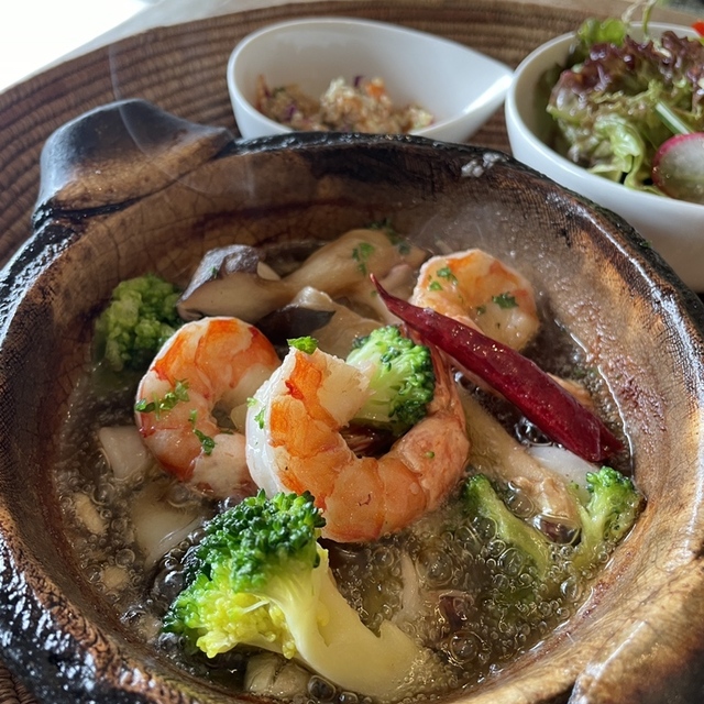 cafe+antiques KOKOPELLIの料理（刺身・海鮮）