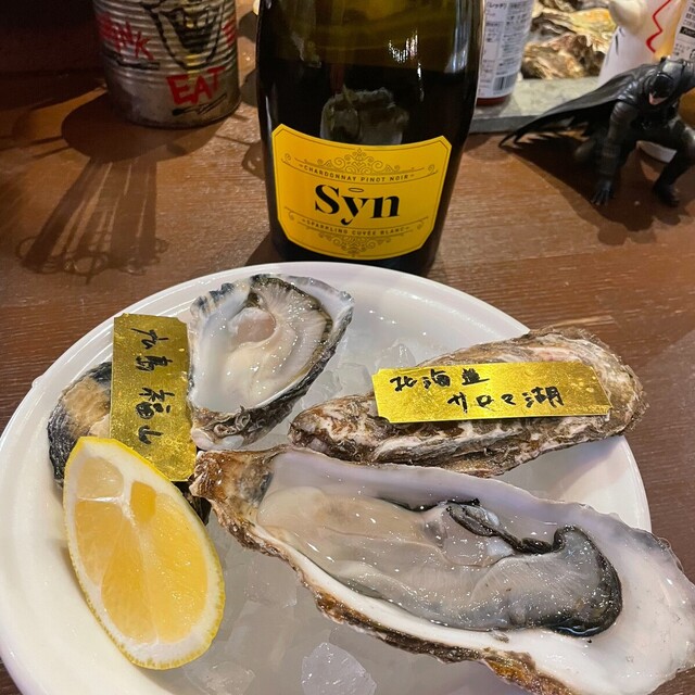 フォーエバー カフェアンドオイスターバーの料理（刺身・海鮮）