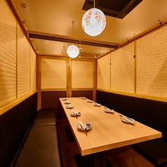 鮮魚と熊本県産馬刺しと鍋 居酒屋 魚馬る 有楽町店の写真