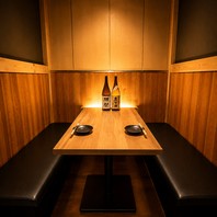 焼き鳥ともつ鍋&朝〆鮮魚 居酒屋 炭焼市場 新橋本店の写真