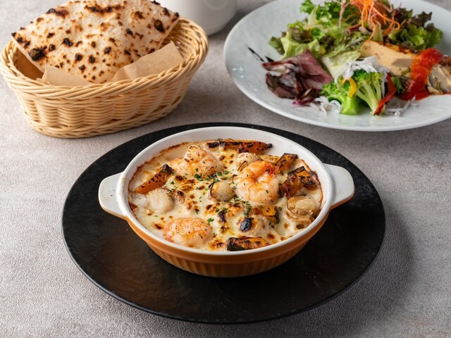 MEAL TOGETHER ROOF TERRACE 枚方T-SITE店の料理（刺身・海鮮）