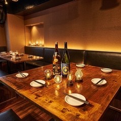 本格炭火焼き鳥×しゃぶしゃぶ 居酒屋 にくまる 新宿東口店の写真