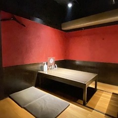 肉と餃子×居酒屋 楽楽 平和島駅前店の写真