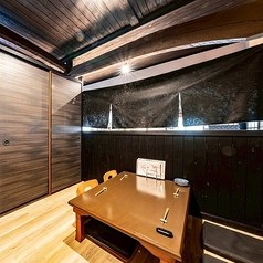 路地裏酒場 灯かげの写真